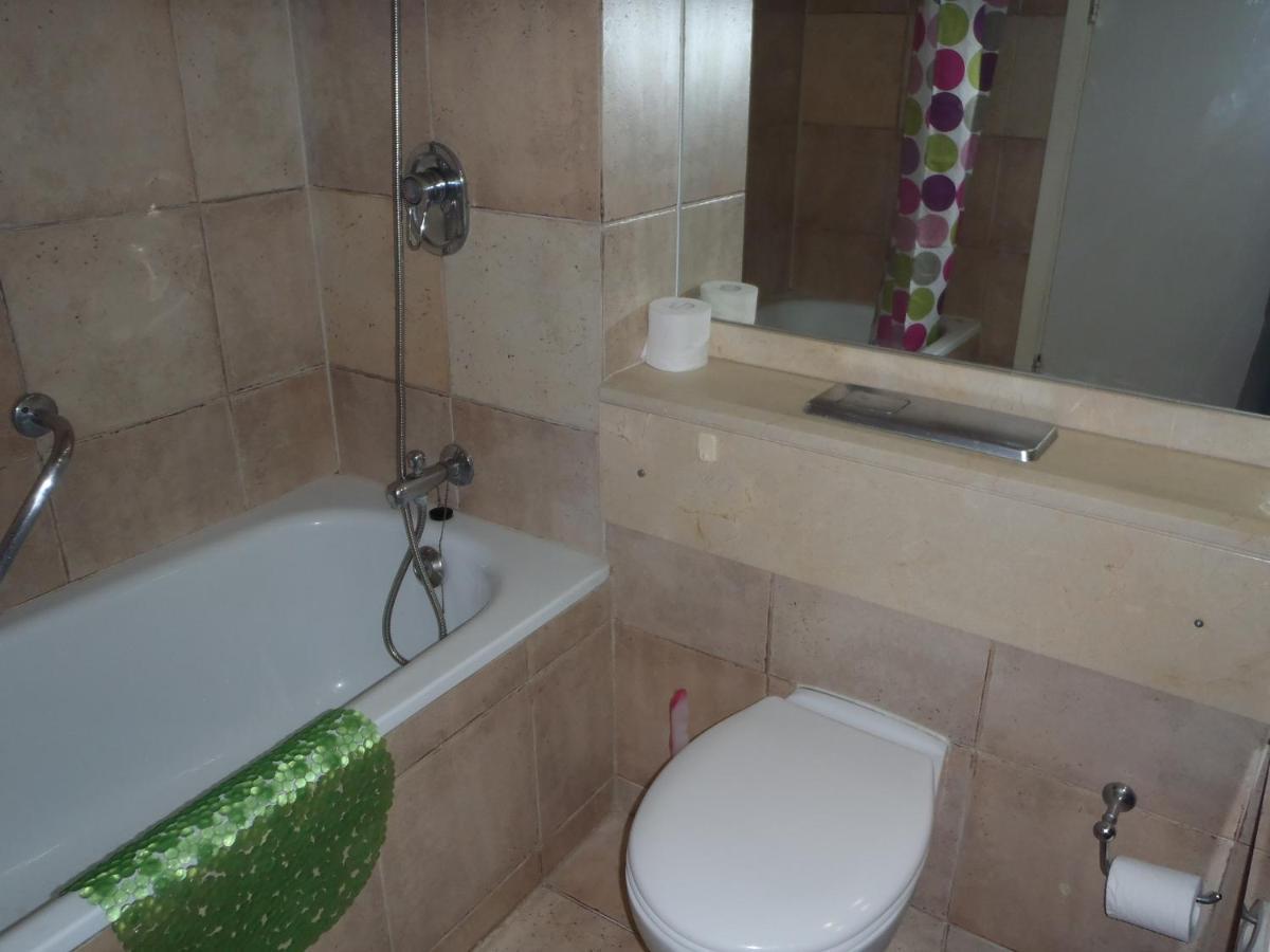 Beach Apartments Хайфа Екстериор снимка